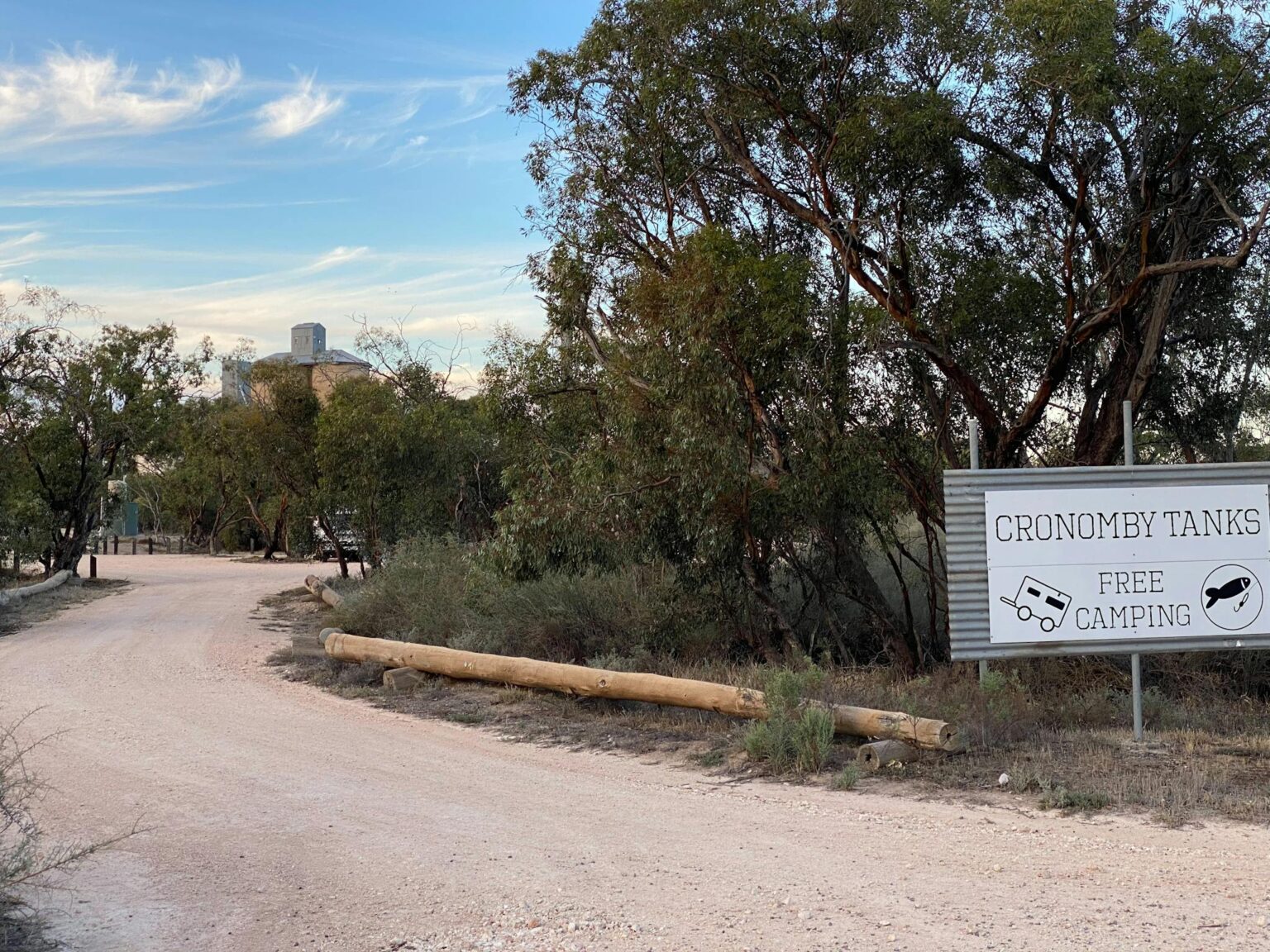 Cronomby Tanks Rd Entrance