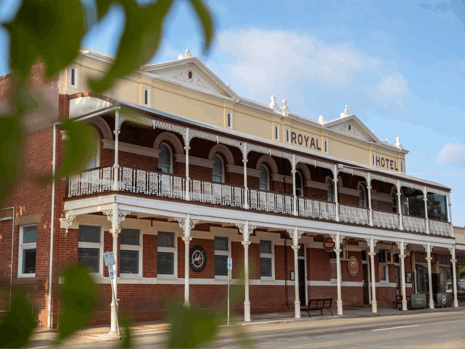 Exterior of a two storey hotel in a country town