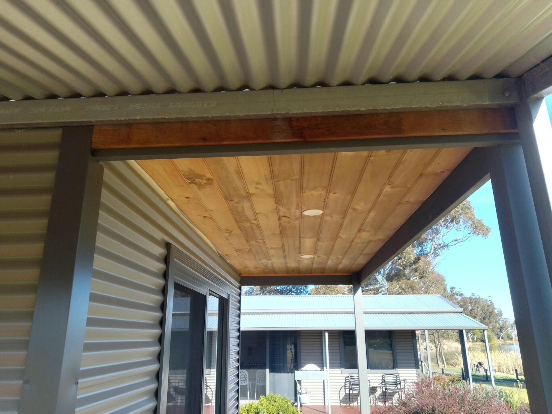 Murtoa caravan park and cabins on Lake Marma