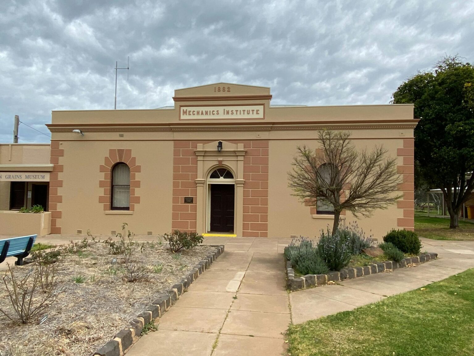 Exterior of the Golden Grains Museum