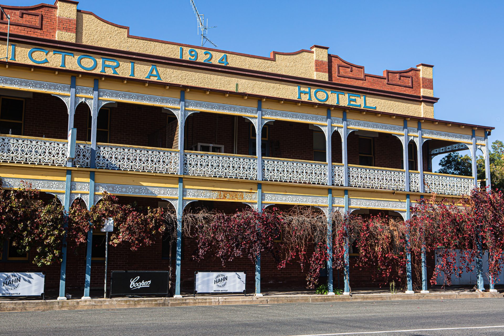 Victoria Hotel