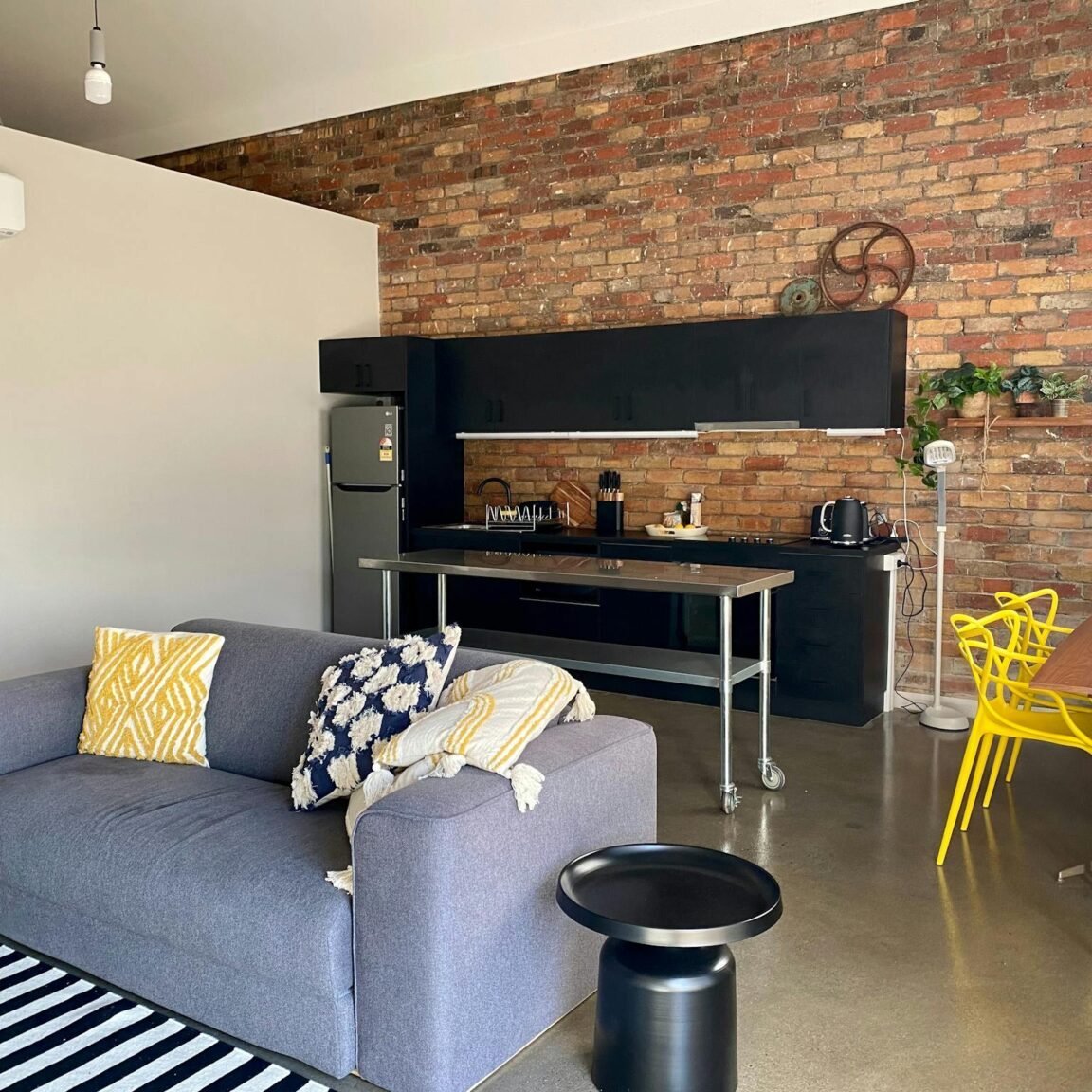 Kitchen Dining Area