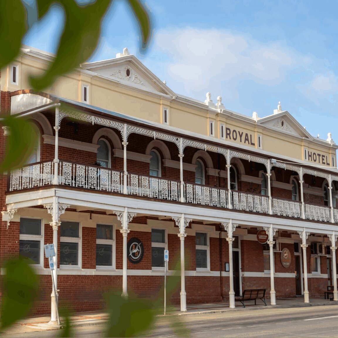 Exterior of a two storey hotel in a country town