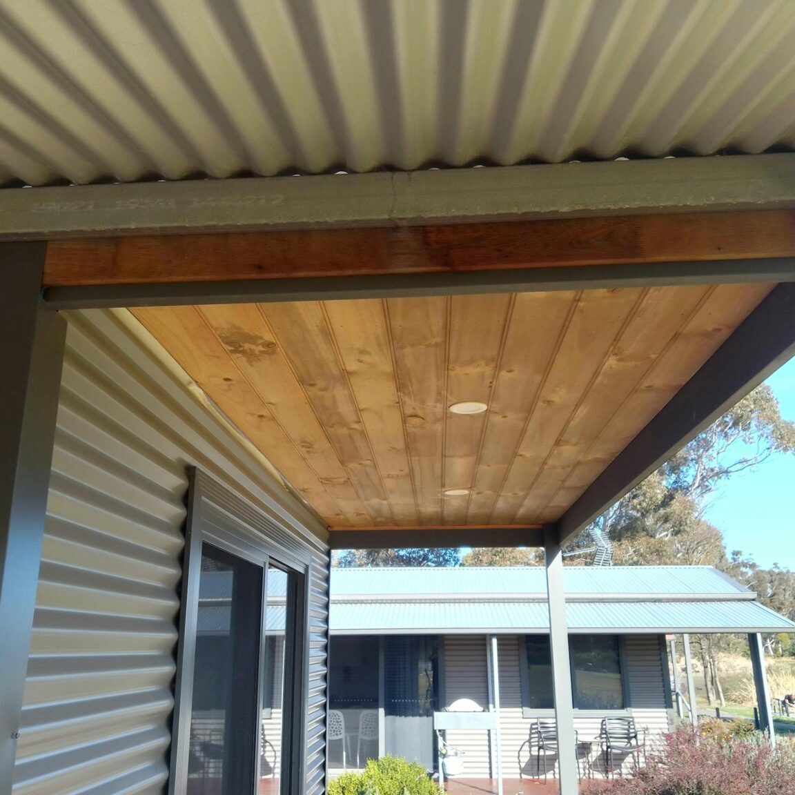 Murtoa caravan park and cabins on Lake Marma