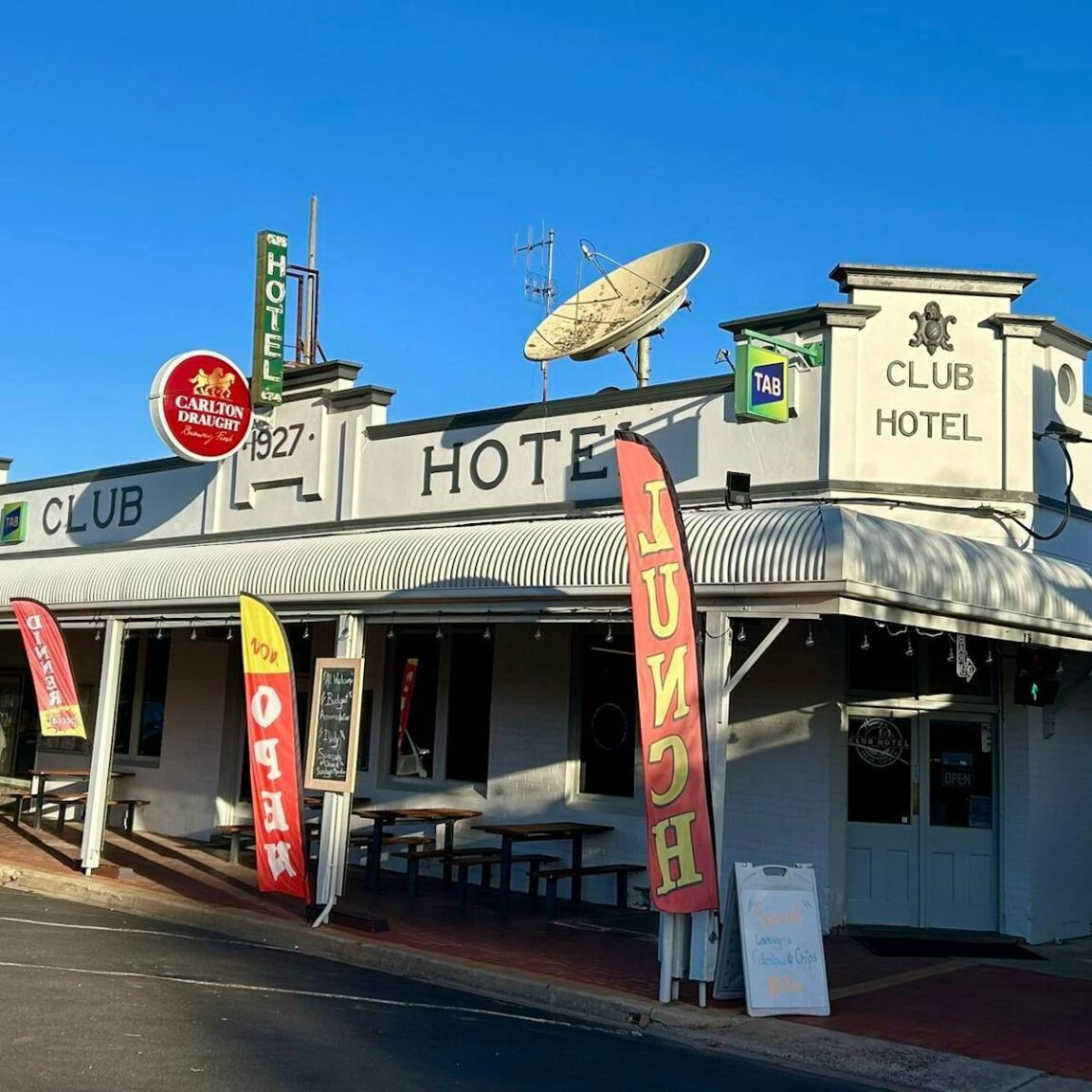 Exterior of an old country pub in  Kaniva