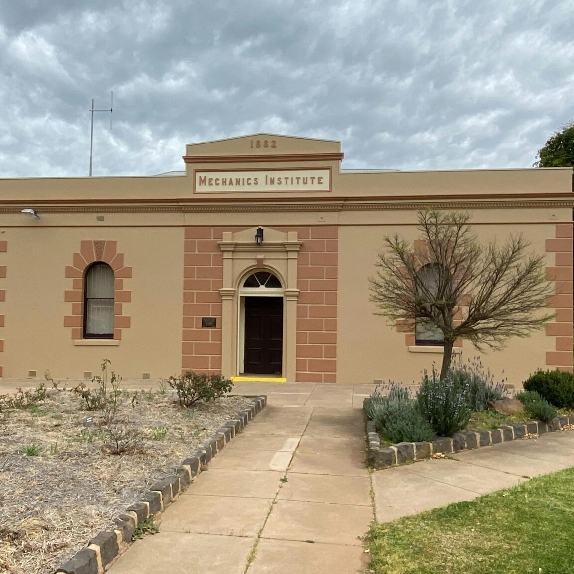 Exterior of the Golden Grains Museum