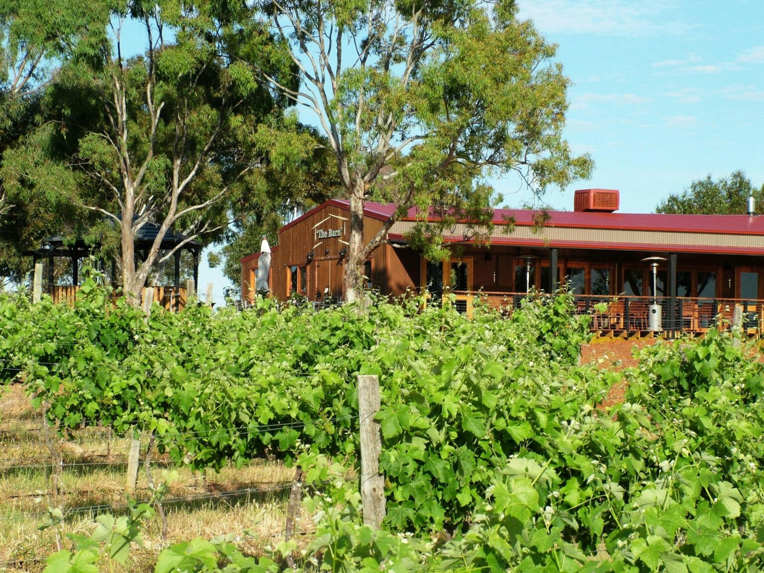 Barangaroo Boutique Wines - The Barn cellar door and function centre